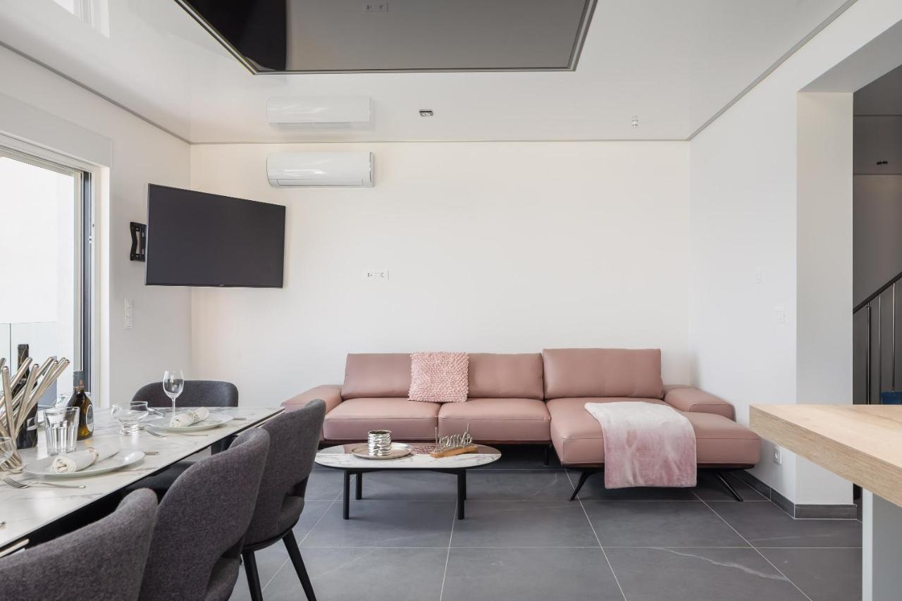 Beachfront Holiday Home - Private Heated Pool Mimice Εξωτερικό φωτογραφία